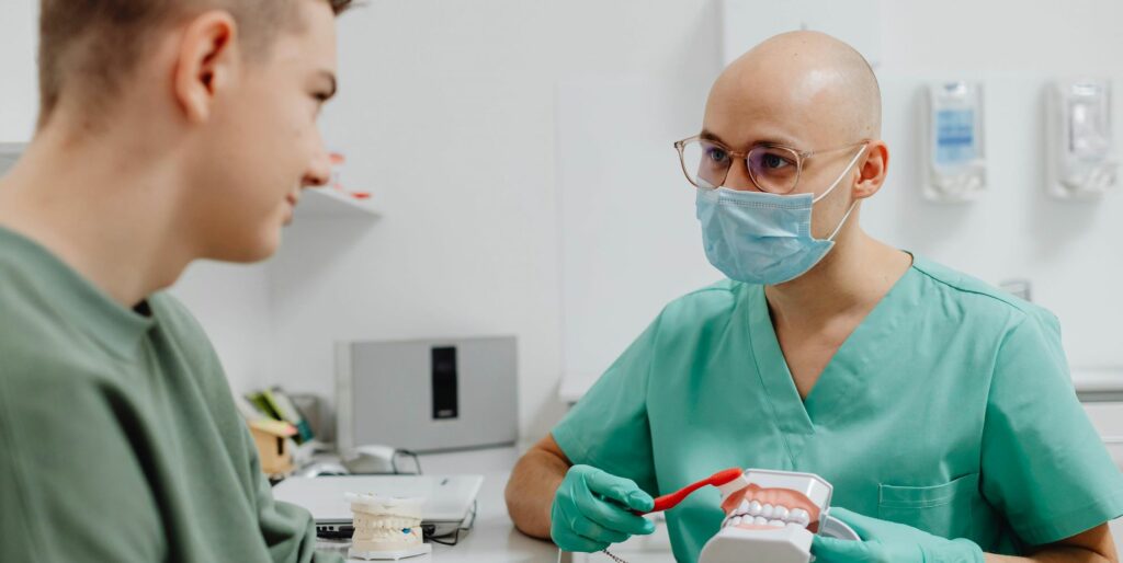 The Importance of Dental Checkups for People With Dentures